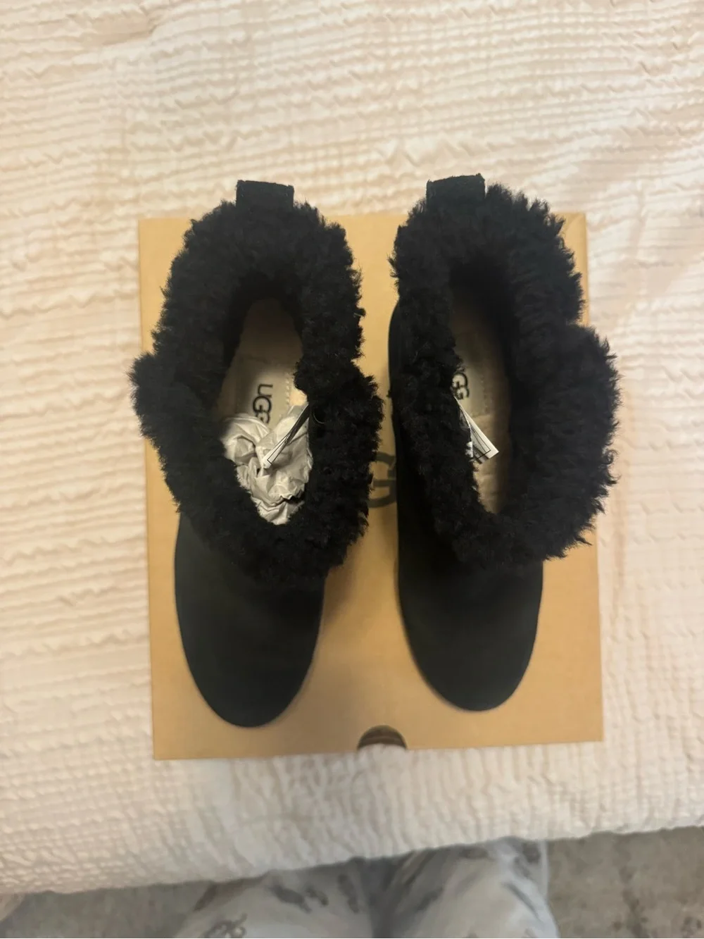 UGG Seyline Black Suede Short Wedge